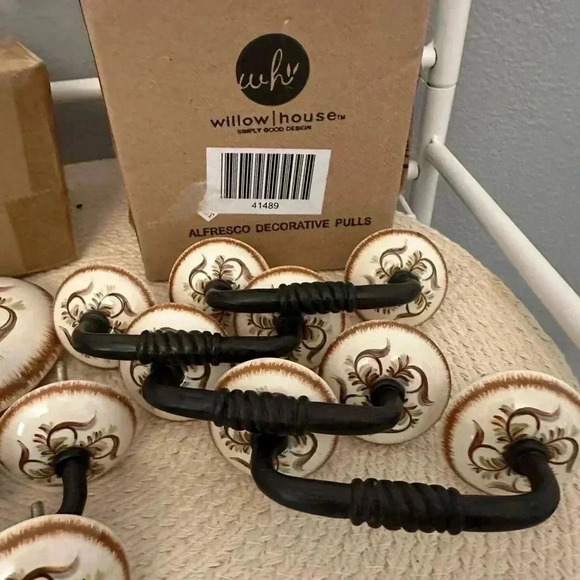 Southern Living at Home Willow House Alfresco Drawer Pulls NEW Handles - Picture 1 of 10